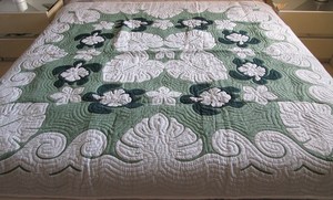 Designer <b>Handmade</b> Classy And Trendy Hawaiian <b>Quilts</b> In 100% Cotton Embroidery Work <b>Quilts</b> For Home, Hotel Bedding Decor - Product Image 3
