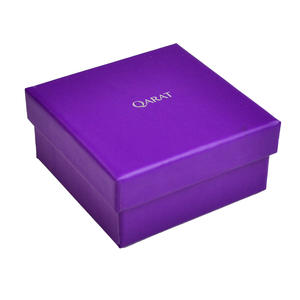 Caja de joyería de papel en relieve con logotipo personalizado de 55x55x40mm, soporte para pendientes de anillo de diseño personalizado, regalo de San Valentín - Product Image 3