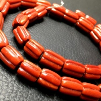 Collier uni de perles de pierres précieuses en vrac en forme de melon de corail rouge naturel en gros à prix compétitif
