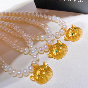 Collar de Perlas Naturales de Agua Dulce de 5-6 mm con Cabeza de Gatito Finamente Tallada, Estilo Europeo Americano, Colgantes de Moda para Clavícula - Product Image 3