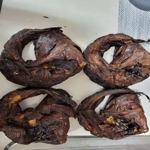 Poisson fumé africain biologique de qualité supérieure, séché, 10 kg, style traditionnel, pour une saveur riche et des repas délicieux - Product Image 3