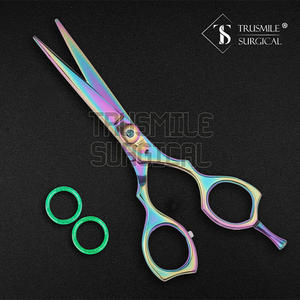 Ciseaux de coiffeur en acier inoxydable de haute qualité ciseaux de coupe de cheveux en or noir lame tranchante options de style multicolores vente en gros - Product Image 2