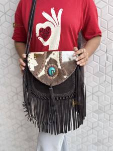 Bolso de Mano con Flecos de Cuero y Pelo, Bolso Bandolera con Piedra Turquesa, Estilo Bohemio Gitano Vintage, Hecho a Mano, Nuevo Diseño, Multiusos, Elegante - Product Image 2