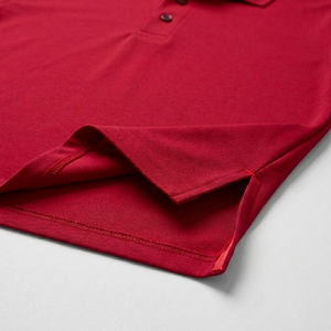 Polo de hombre de manga corta, 100% poliéster, color rojo sólido, tejido anti-pilling, con logotipo personalizado bordado e impreso, precio bajo, MOQ bajo. - Product Image 6