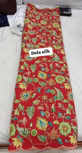 Tela de Seda Pura Dola con Bordado Floral, 95 GSM, 44 Pulgadas de Ancho, Material de Bordado Floral de Diseño para Prendas Étnicas, 5 Metros - Product Image 4