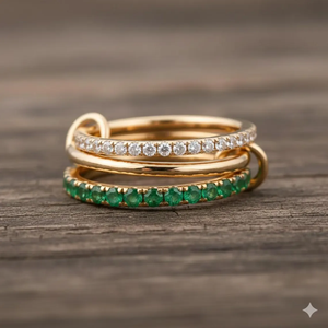 ZAWO HOUSE Bagues d'éternité en or jaune pour femme avec diamant taille brillant rond et sertissage pavé d'émeraudes, style classique - Product Image 4