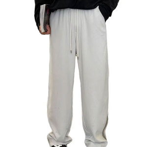 Jogging décontracté pour homme de haute qualité, style streetwear léger, jogging pour homme de qualité supérieure - Product Image 1