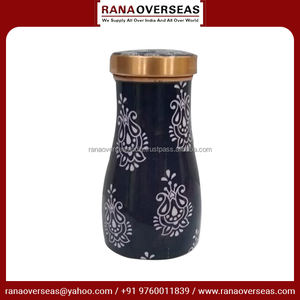 Carafe à eau en cuivre émaillé faite à la main, pot de verres au design traditionnel et moderne pour votre maison, bon prix disponible - Product Image 3