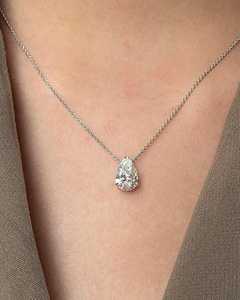 จี้เพชรทรงหยดน้ำ 1.50 กะรัต เพชรเพาะเลี้ยง ทรงลูกแพร์ ทองคำแท้ 10K 14K 18K ตัวเรือนทองคำแบบหนามเตย ดีไซน์เฉพาะตัว เหมาะสำหรับใส่ทุกวัน เครื่องประดับคุณภาพสูง - Product Image 6
