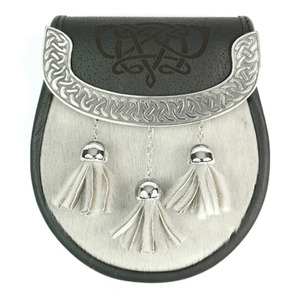 GNG IMPEX Sporran écossais pour kilt - Cuir noir et crin de cheval, 3 pompons, badge chardon, style décontracté, toutes saisons - Product Image 1