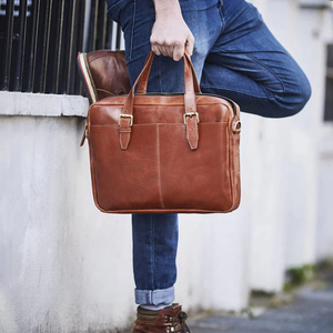 Bolso para Portátil de Cuero Genuino Premium, Suave, con Cierre de Cremallera |   Maletín Ejecutivo de Lujo Unisex |   Bolso de Mano Ligero para Oficina y Viajes - Product Image 6