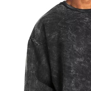 Sweat-shirt en molleton de coton noir délavé surdimensionné pour homme, col rond, coupe classique, style décontracté d'hiver, écologique - Product Image 4