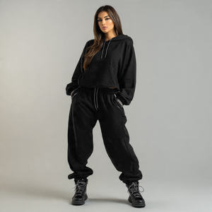 Conjunto de chándal de invierno para mujer de 550 gsm: Sudadera con capucha de hombros caídos y pantalones cargo de pierna ancha - Product Image 2