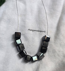 Perles carrées en moissanite noire de 7 mm, taille cube, facettées, pierres de moissanite en vrac pour la fabrication de bijoux - Product Image 2