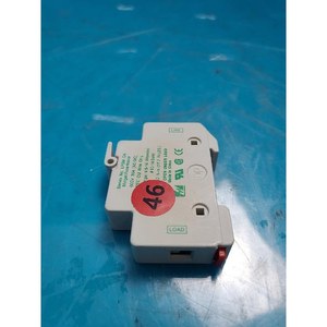 ที่ใส่ฟิวส์ขนาดเล็ก Littelfuse LPSM003.CH แบบ 3 ขั้ว ใช้ได้โดยไม่ต้องดัดแปลง เป็นอะไหล่อุปกรณ์เซมิคอนดักเตอร์รุ่นเก่า - Product Image 1