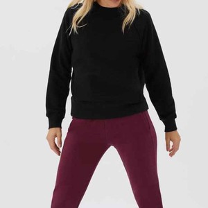 Sudadera Negra de Cuello Redondo para Mujer, Corte Regular, Manga Larga, Color Sólido, Tejido de Algodón Transpirable, para Otoño, con Bolsillos - Product Image 4