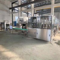 Machine de remplissage d'eau automatique électrique 600 BPH pour barils de 5 gallons, pompe PLC, ligne de production de boissons haute productivité