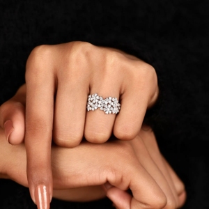 Anillo de compromiso de lujo con diamantes de laboratorio de corte redondo, estilo vintage, de oro de 14K con múltiples piedras, diseño para fiesta y boda - Product Image 5