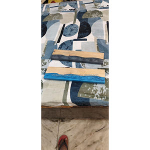 Tabla de Servir Desechable Hecha a Mano de Madera de Río y Resina Epoxi Negra para Boda, Charcutería, Quesos y Aperitivos - Product Image 3