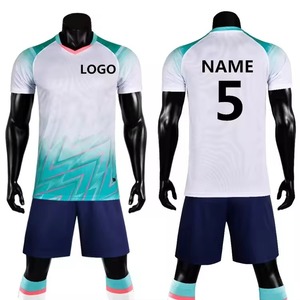 Conjunto de Camiseta de Fútbol Sublimada Personalizada, Cuello en V, Manga Corta, Poliéster que Absorbe la Humedad, Ropa Deportiva para Hombre Adulto, Diseño de Color Degradado - Product Image 2
