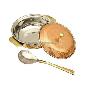 Plat de service Handi élégant en cuivre et acier martelé avec couvercle et cuillère, parfait pour la maison et le restaurant en plusieurs tailles - Product Image 3