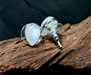 Pendientes Colgantes de Piedra Lunar Arcoíris Natural, Plata de Ley 925, Estilo Bohemio, Unisex, Hechos a Mano, Certificados por Terceros, Venta al por Mayor, Bisel KGN - Product Image 3