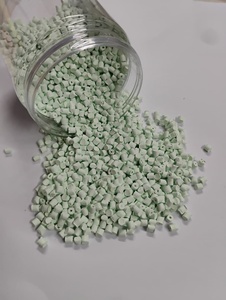 Maserbatch non tissé de couleur blanche - Product Image 1