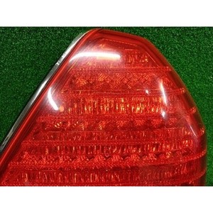 Feu arrière droit d'occasion Equus 924023B5 - Product Image 3