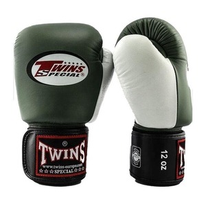 Guantes de Boxeo Twins de Alta Calidad de 8 oz a 16 oz, para Entrenamiento Profesional de Muay Thai, con Cuero Vacuno, Logotipo Personalizado y Función de Golpeo - Product Image 1