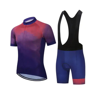 Conjunto de Jersey y Culotte de Ciclismo Personalizado Unisex, Transpirable, de Manga Corta, para Equipo de Ciclismo - Product Image 1