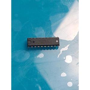 Texas Instruments SN74HCT564N DIP20 - Équipements et composants semi-conducteurs d'origine fiables à l'échelle mondiale - Product Image 1