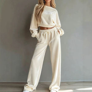 Ensemble deux pièces en velours crème pour femme, coupe ample, couleur unie, décontracté, toutes saisons, sweat-shirt et pantalon, manches longues, col rond, longueur longue - Product Image 1