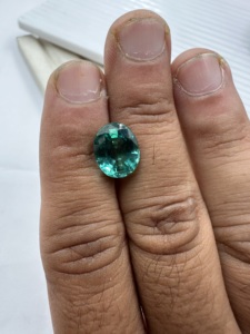 Super <b>Clean</b> Natural Zambian <b>Green</b> Oval Cut 5.48 carats Loose Gemstone For Jewelry Making - Product Image 3