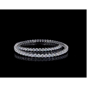 Pulsera de Diamantes Moissanite de Lujo de la Mejor Calidad, Plata 925, Joyería para Bodas y Fiestas para Mujer, Disponible para la Venta - Product Image 1