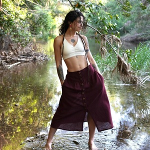 Falda Maxi Cruzada con Botones y Diseño Asimétrico, Estilo Bohemio para una Elegancia Fluida y Uso Diario - Product Image 6