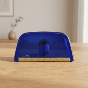 AA0172 Peine para Quitar Pelusas de la Ropa | Removedor de Pelusas de Plástico Azul, Peine Manual Portátil para el Cuidado de la Ropa de Lana, Diseño Simple - Product Image 4