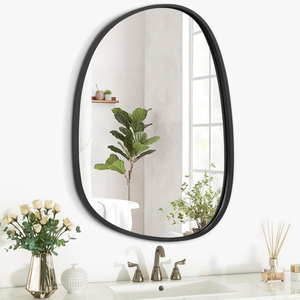 Miroir mural géométrique doré de style vintage avec chaîne, cadre en métal octogonal, miroir décoratif suspendu pour salle de bain et chambre à coucher - Product Image 4