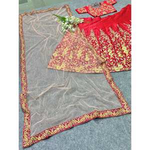 Lehenga Choli de Seda para Fiestas y Bodas Elegante Vestido de Novia - Product Image 2