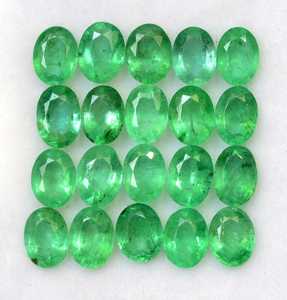 พลอยมรกตทรงเหลี่ยมธรรมชาติสีเขียวสำหรับฝังเครื่องประดับขายส่ง - Product Image 4