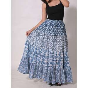 Jupe longue en coton imprimé patchwork, design enveloppant, écologique, style bohème, faite à la main, ethnique indienne, à motifs floraux, pour l'été, pour femmes - Product Image 2