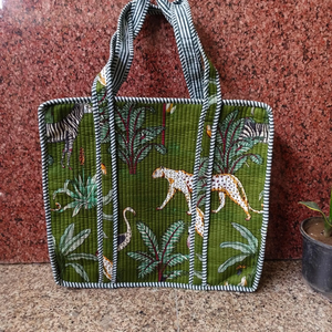 กระเป๋าผ้าฝ้ายเย็บมือลายป่าซาฟารี พิมพ์ลายบล็อก รูปเสือชีตาห์และม้าลาย พร้อมซิปปิด - Product Image 4