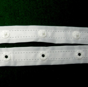 Bouton-pression en plastique DK-669 pour sangle | Ruban adhésif pour boutons | Bande de sangle en plastique blanc avec boutons-pression pour la fixation de vêtements avec bouton circulaire - Product Image 1