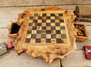 Où la stratégie rencontre l'artisanat La beauté dans chaque mouvement Échiquier en bois Échecs en bois personnalisés - Product Image 4