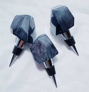 Bouton de meuble en agate design avec finition artisanale écologique, style moderne pour les intérieurs de maison sophistiqués - Product Image 1