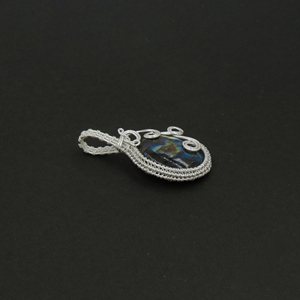 Pendentif ovale en labradorite naturelle, plaqué argent, fait main, bijoux statement, vente en gros - Product Image 3