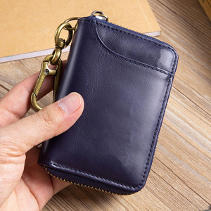 Estuche para llaves de cuero hecho a mano, diseñado para una organización segura y una funcionalidad elegante para el día a día, a precio de mayoreo. - Product Image 1