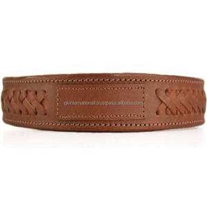 Conception tressée à la main personnalisée collier de chien en cuir rembourré souple cousu à bords solides avec accessoires de luxe en laiton plaqué or - Product Image 1