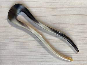 Épingles à cheveux artisanales en corne de buffle naturelle polie, écologiques, pour coiffures traditionnelles et modernes, mariages et chignons - Product Image 2