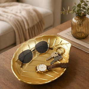 Plato Decorativo con Forma de Hoja Dorada de 18x24cm, Platos y Vajillas de Metal Pulido Estilo Glam - Product Image 5