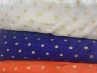 Tissu brocart léger 100% nylon avec motif à pois métalliques |   Tissu jacquard tendance de 44 pouces pour vêtements et tenues ethniques